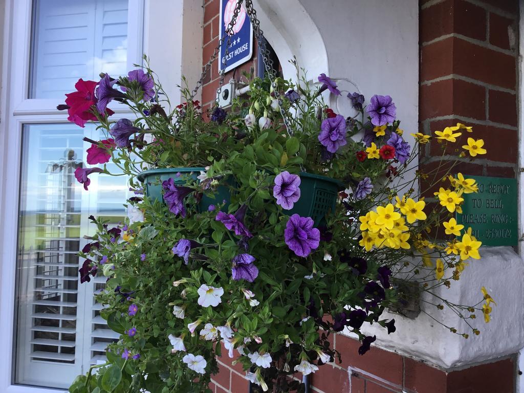 Cara Guesthouse Whitley Bay Kültér fotó